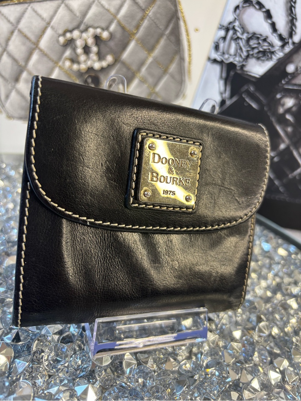Dooney & Bourke Anniversary Edition black leather wallet EUC - Picture 3 of 12